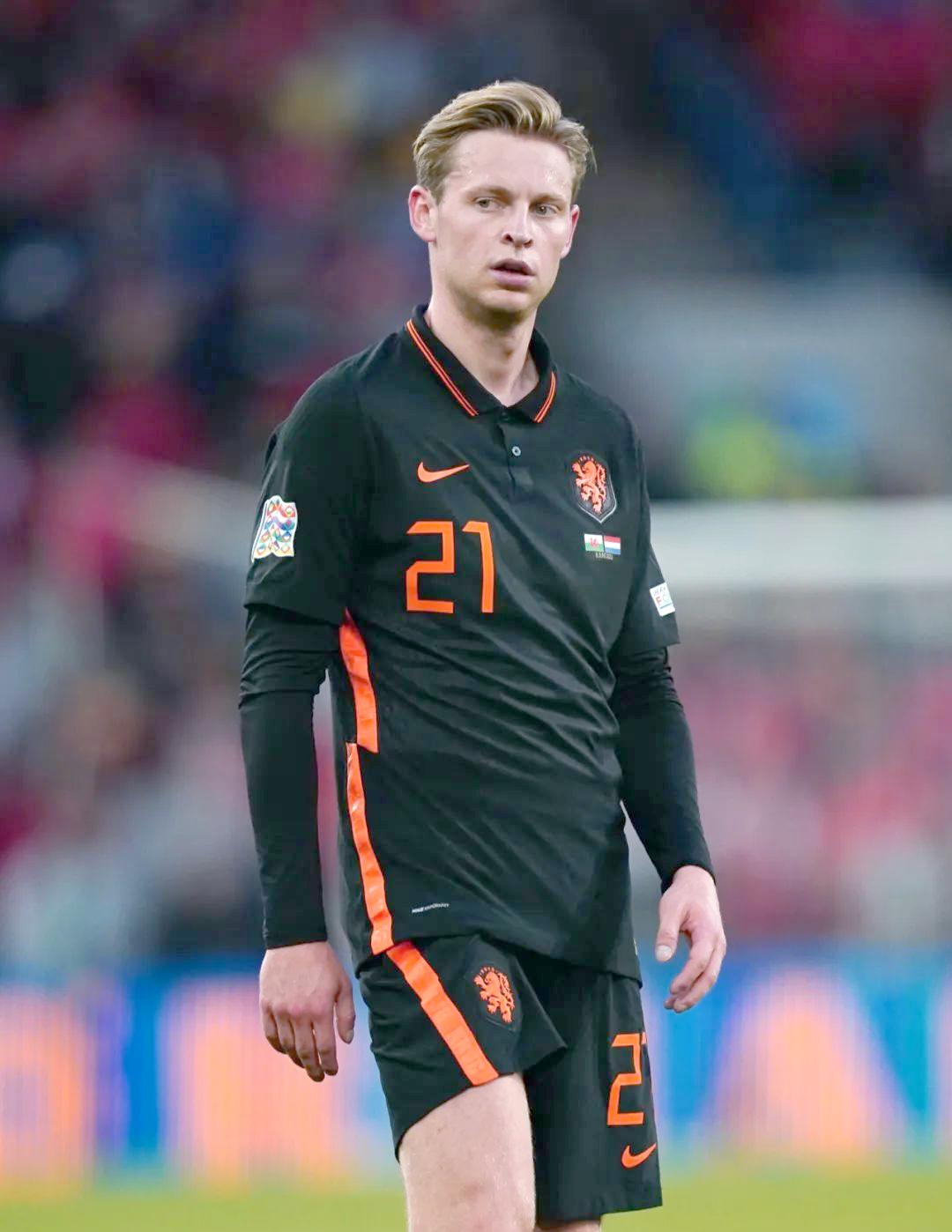 AYX游戏入口-波兰队在欧国联比赛中表现出色,晋级四强的是谁