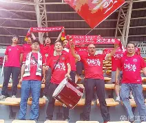 爱游戏游戏平台-瓦伦西亚客场战平强敌,保持不败的原因